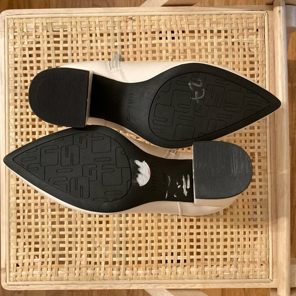 BRAND NEW Ankle Booties 🤍 - Picture 3 of 6